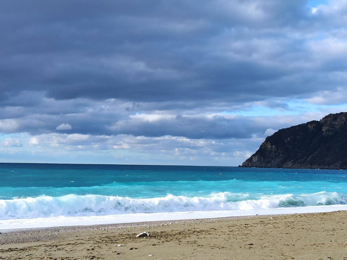 Il Glicine Cozy Appartamnent, Near Sestri Levante Between Cinque Terre E Portofino คาซาร์ซา ลิกูเร ภายนอก รูปภาพ